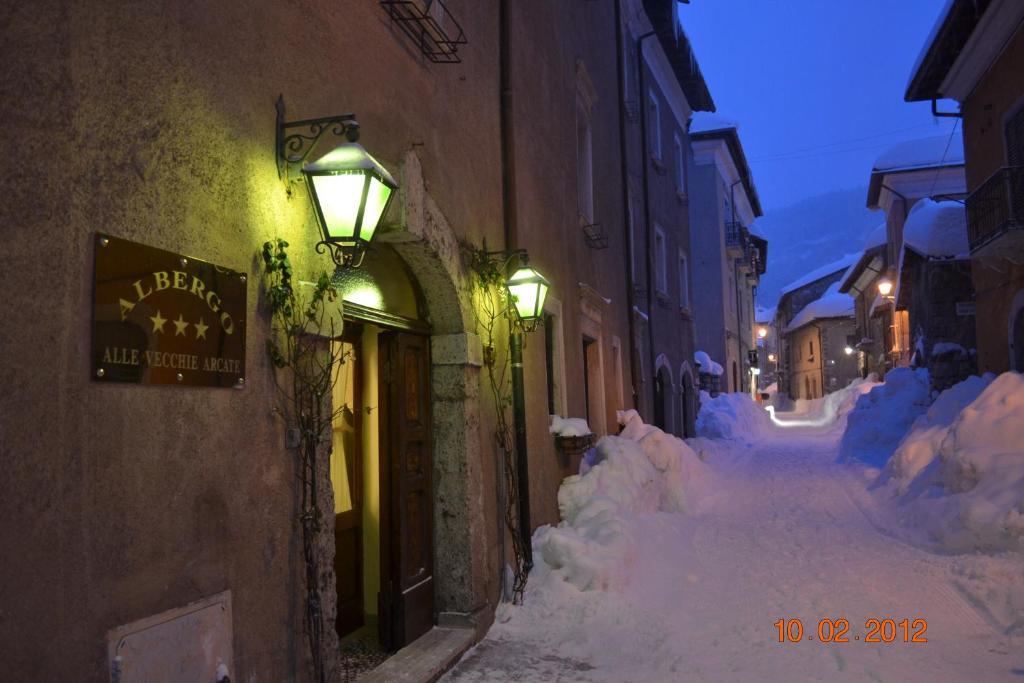 Hotel Alle Vecchie Arcate Pescasseroli Bagian luar foto