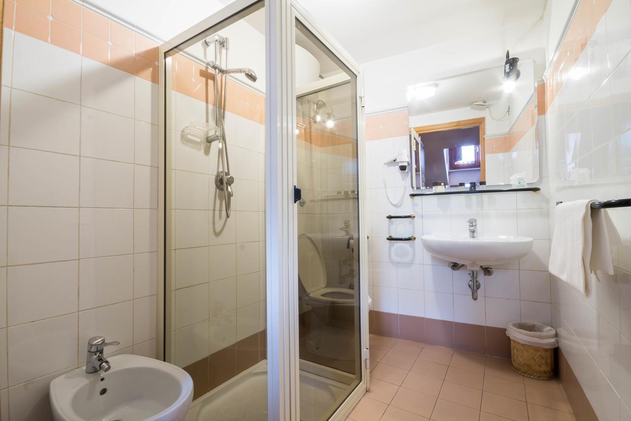 Hotel Alle Vecchie Arcate Pescasseroli Bagian luar foto