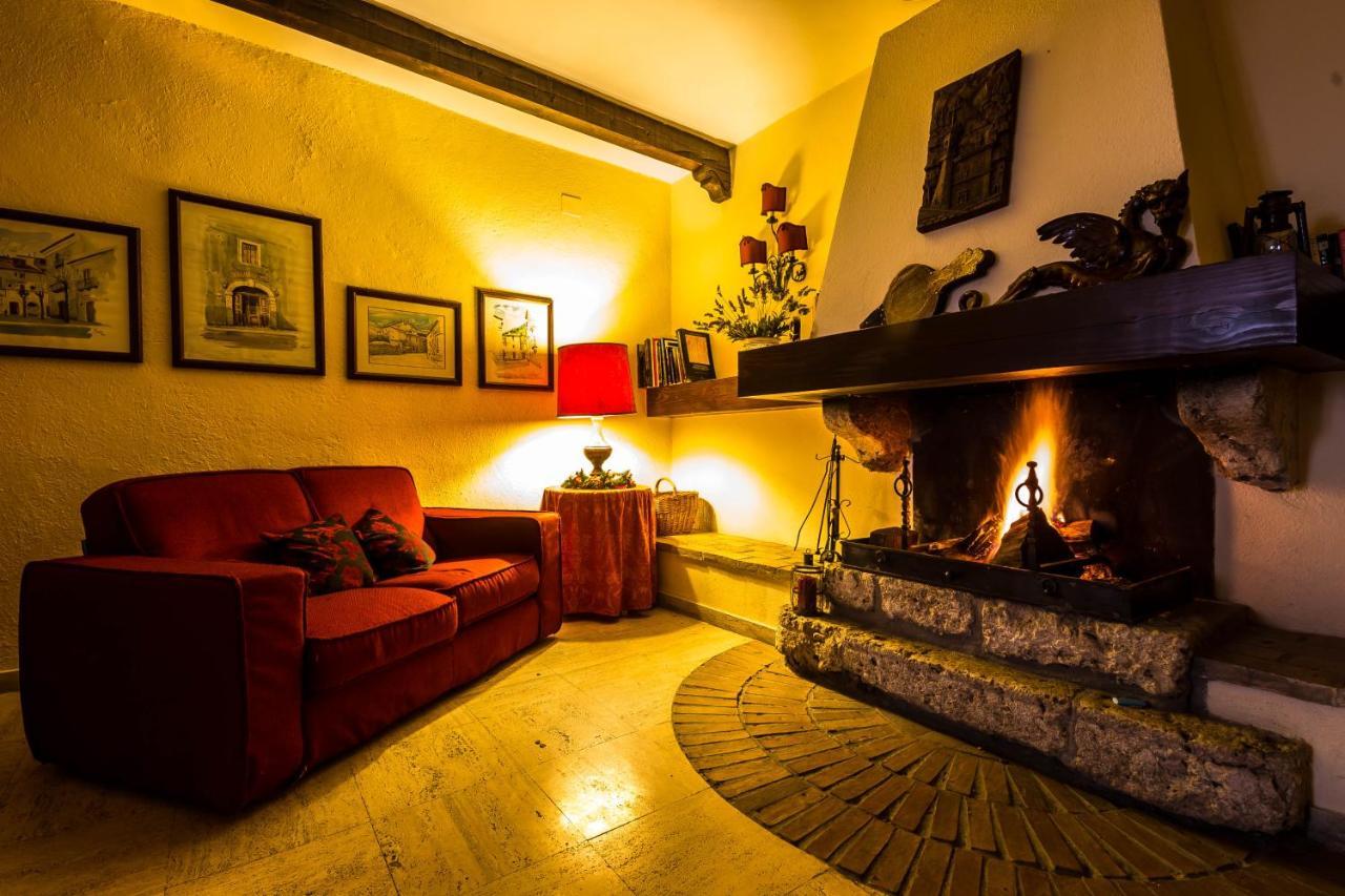 Hotel Alle Vecchie Arcate Pescasseroli Bagian luar foto